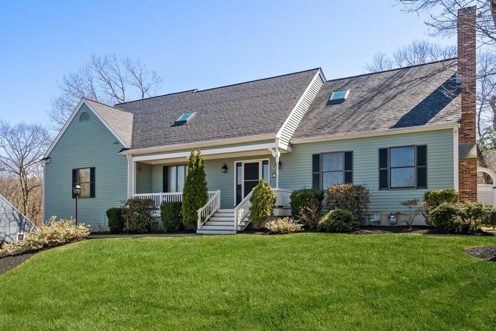 Property Photo:  29 Arbor Circle  MA 01760 