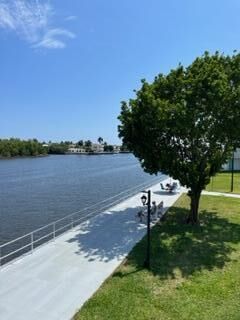 Property Photo: 650 E Horizons E 210 FL 33435