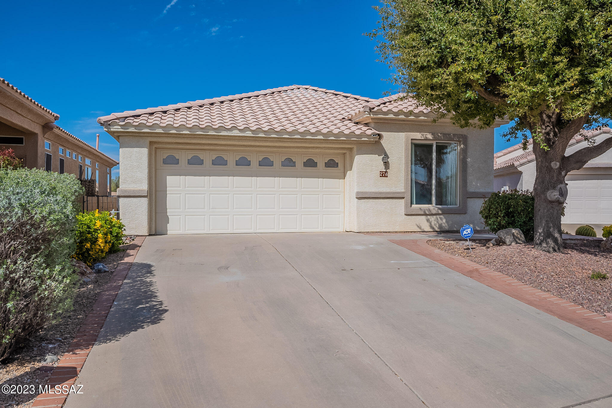 Property Photo: 278 W Continental Vista Place AZ 85614