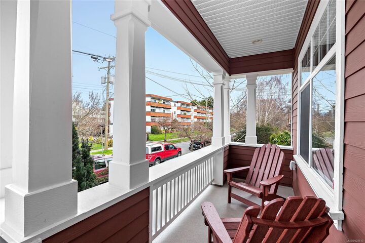 Property Photo: 1013 Pendergast St 3 BC V8W 2W8