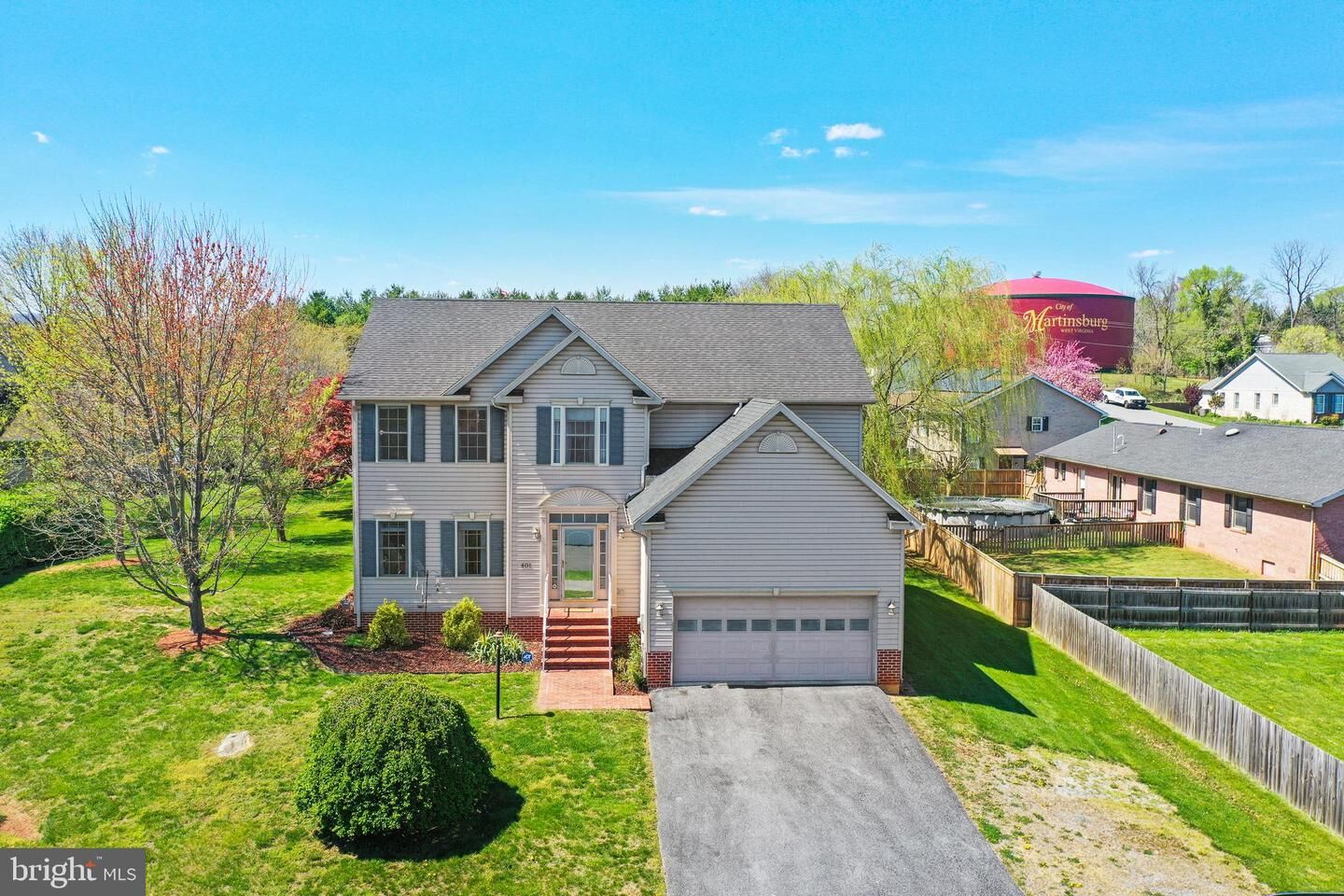 Property Photo:  401 Azalea Lane  WV 25401 