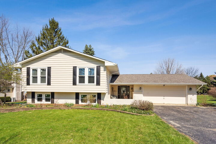 24W550 Ohio Street  Naperville IL 60540 photo