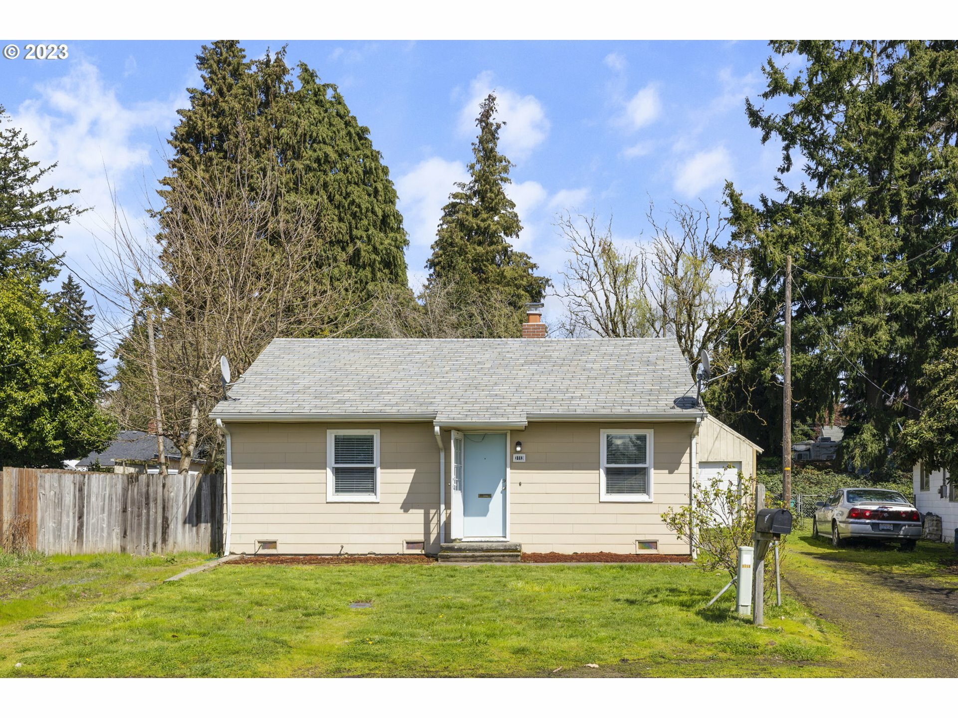 Property Photo:  3113 Van Allman Ave  WA 98660 