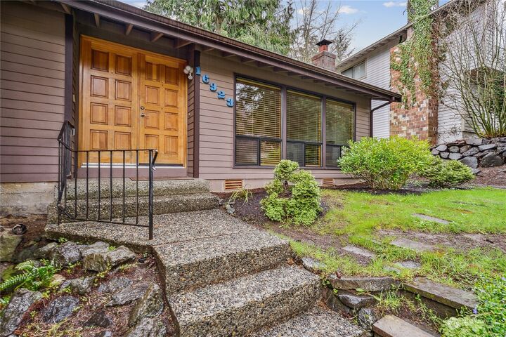Property Photo: 16923 NE 35th Street WA 98008