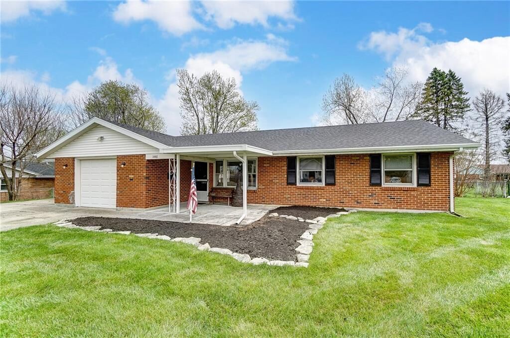 Property Photo: 1448 S Maple Avenue OH 45324