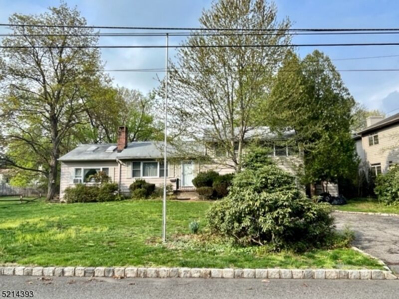 Property Photo:  43 Orchard Rd  NJ 07932 