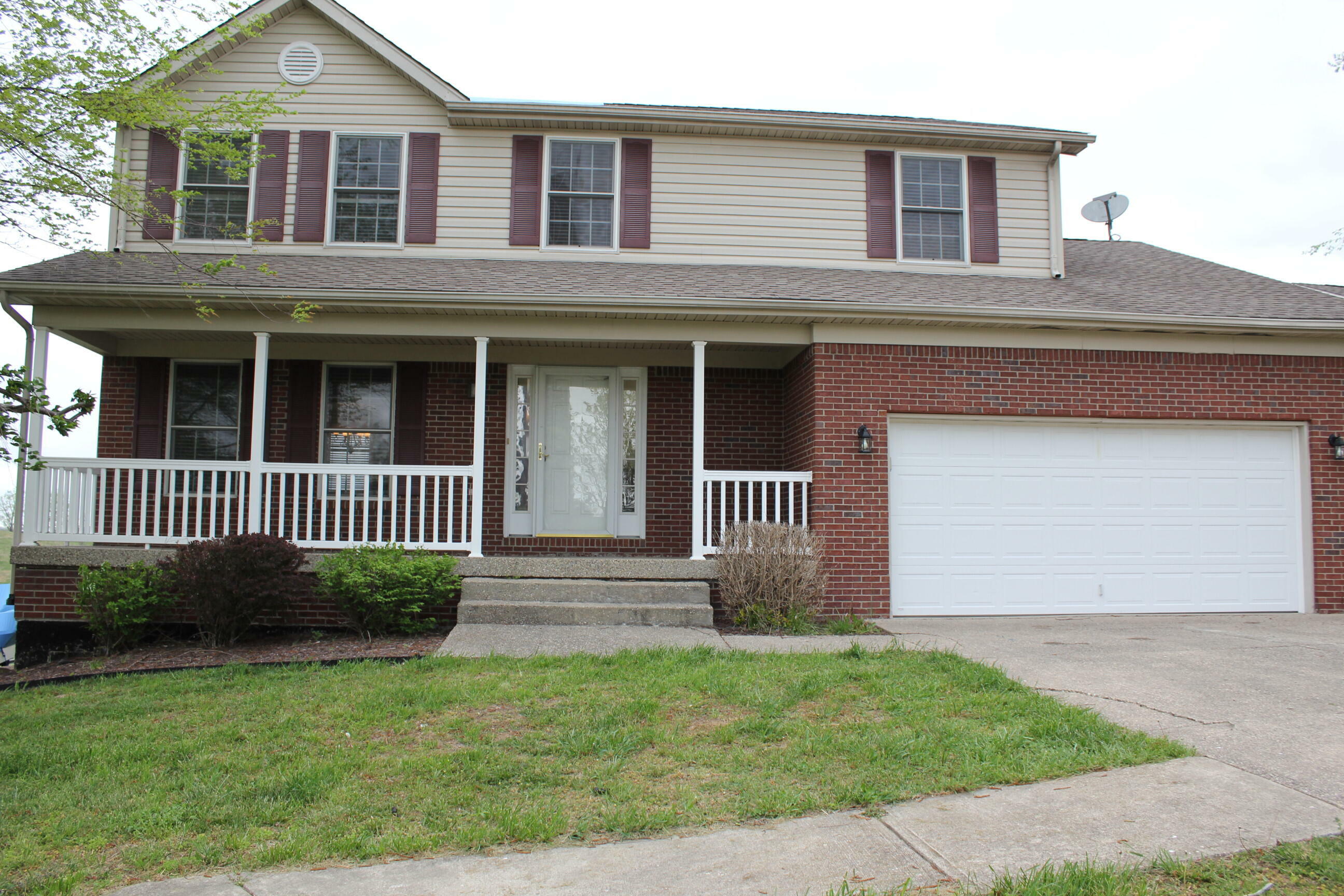 6021 Tanglewood Drive  Lawrenceburg KY 40342 photo