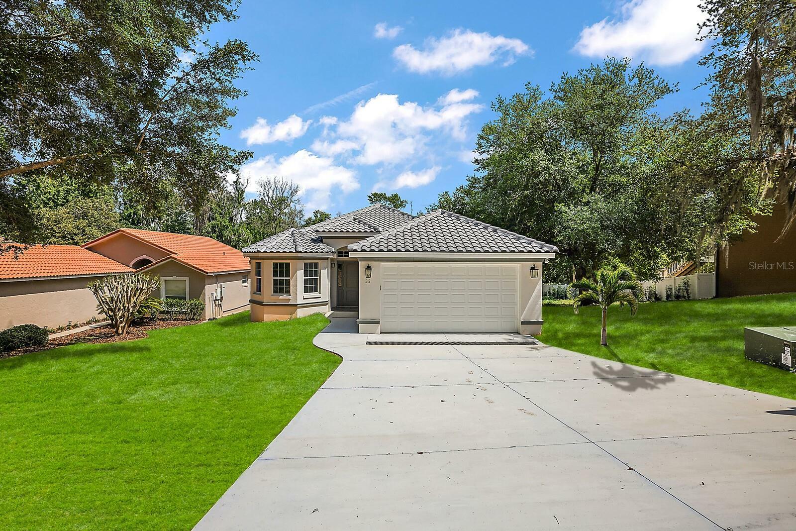 Property Photo:  35 Forest Lane  FL 32726 