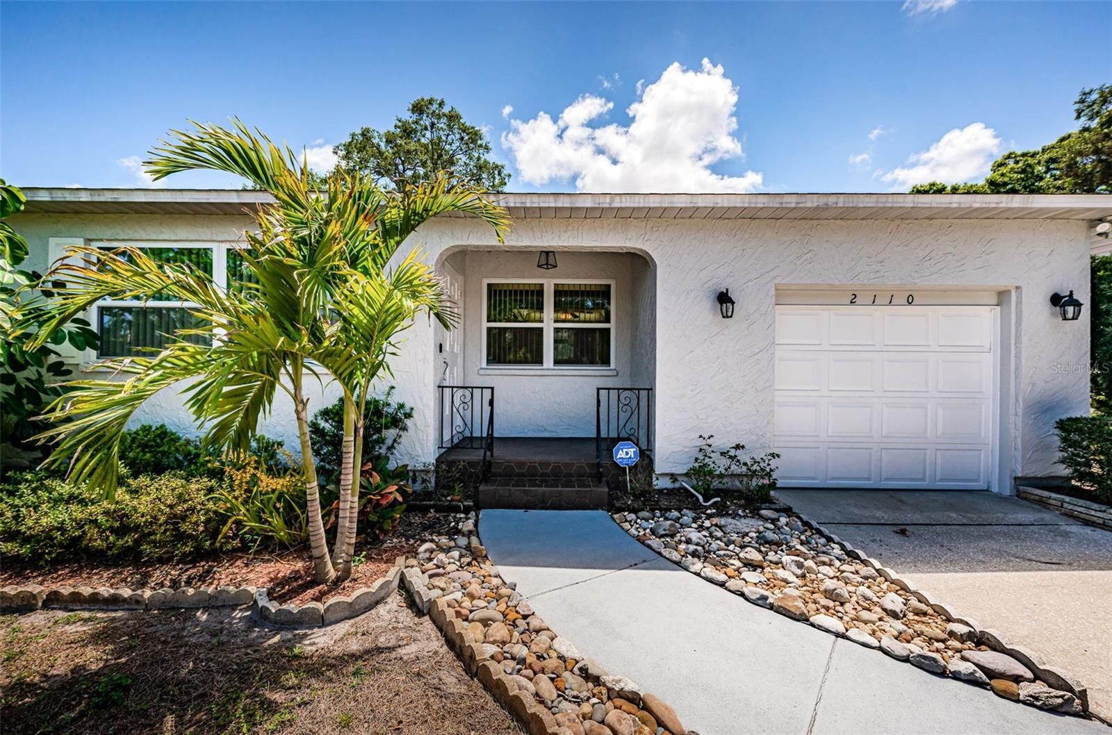 Property Photo:  2110 57th Avenue N  FL 33714 