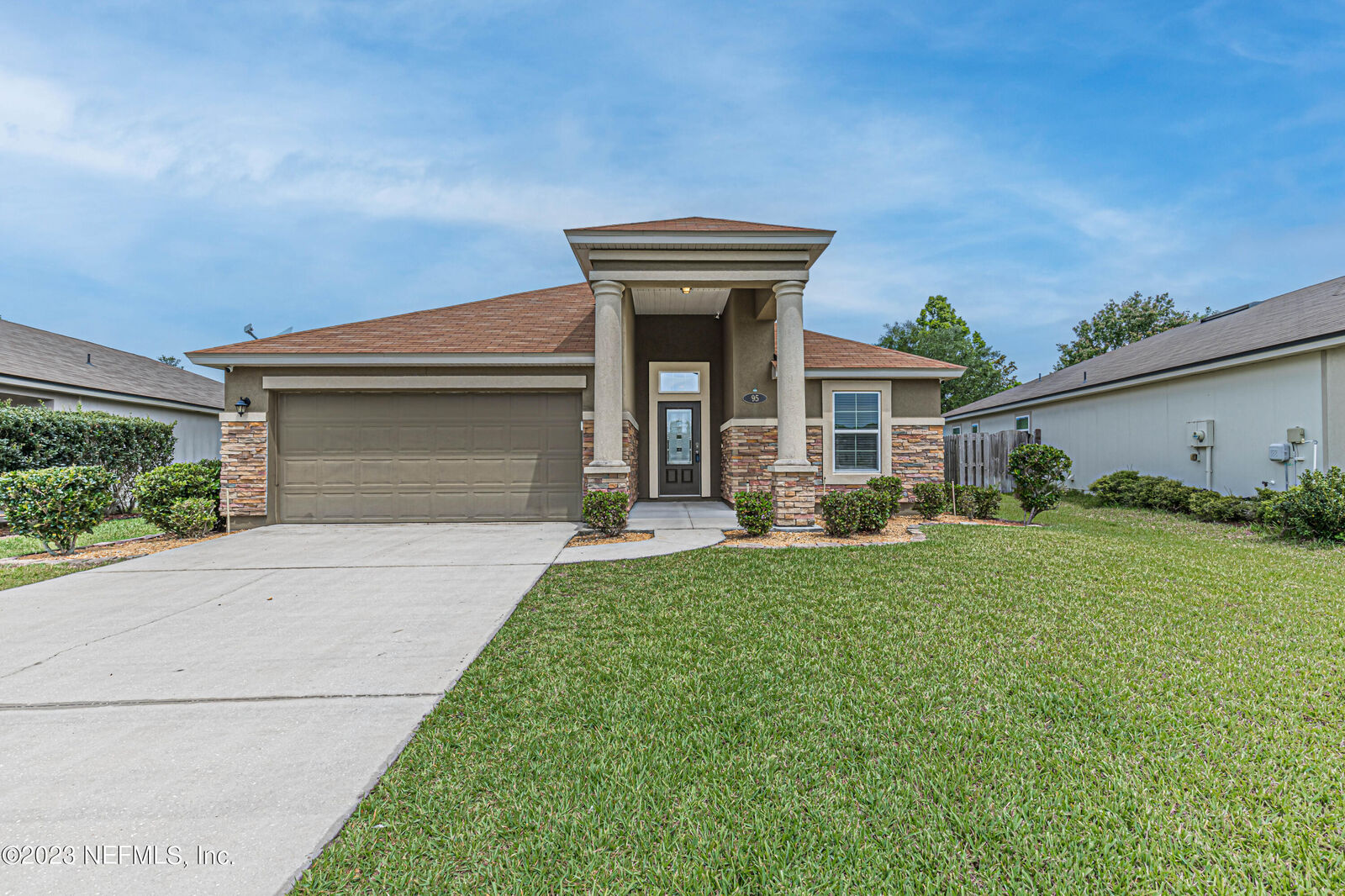 Property Photo:  95 Bluestone River Way  FL 32092 