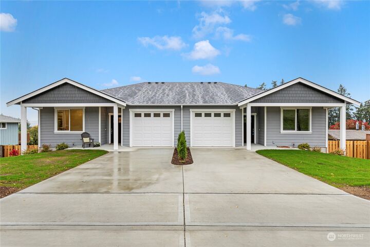 Property Photo: 3041 3043 Sanders Avenue WA 98310