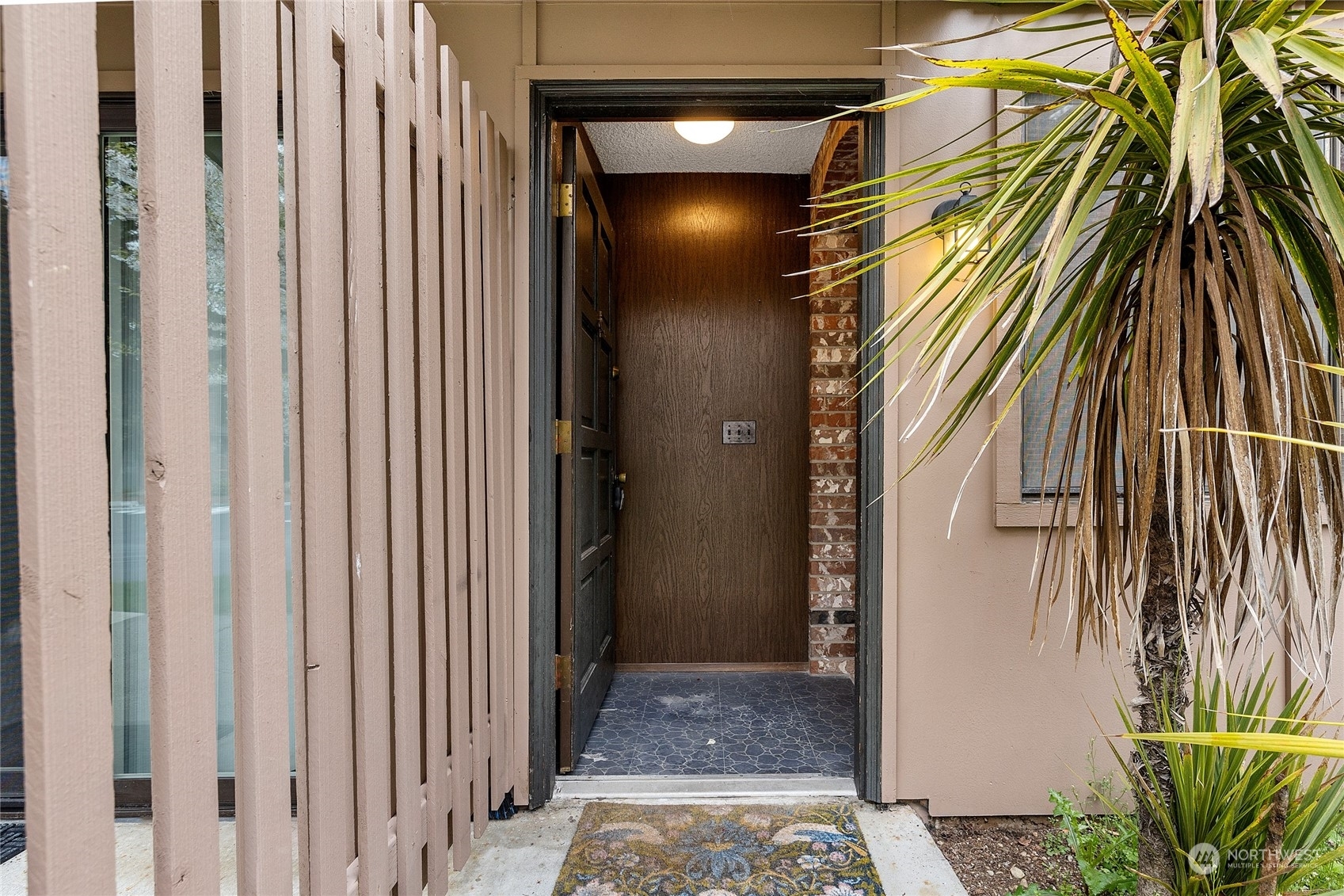 Property Photo: 2810 Garden Court B WA 98388