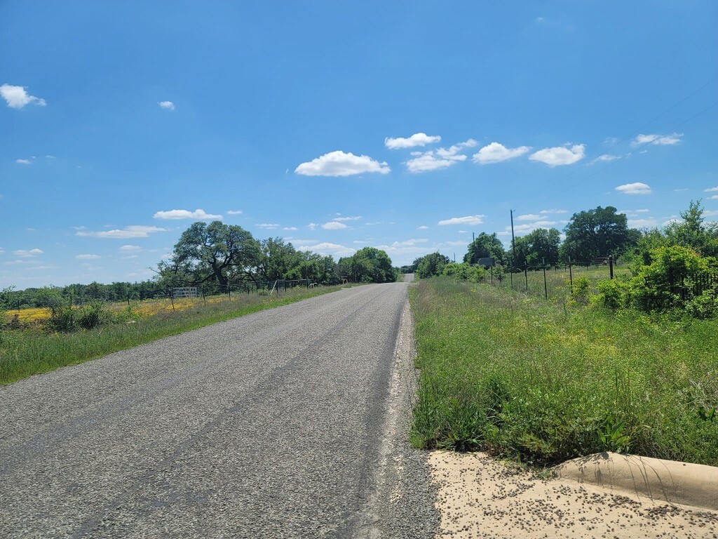 Property Photo:  6985 County Road 200  TX 78642 