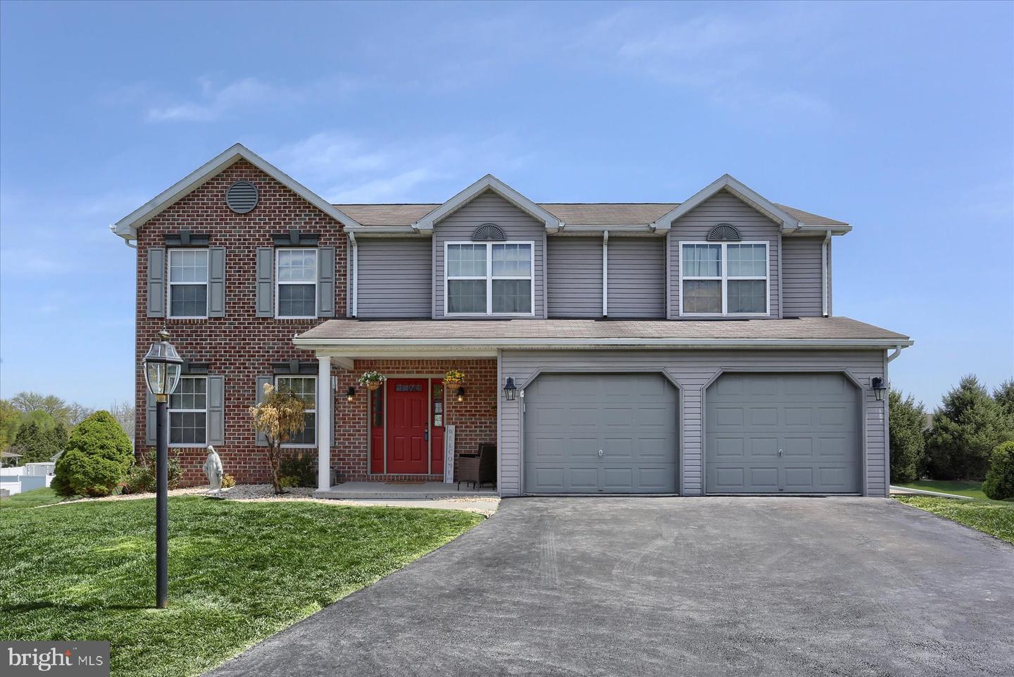 Property Photo: 149 Martel Circle PA 17019