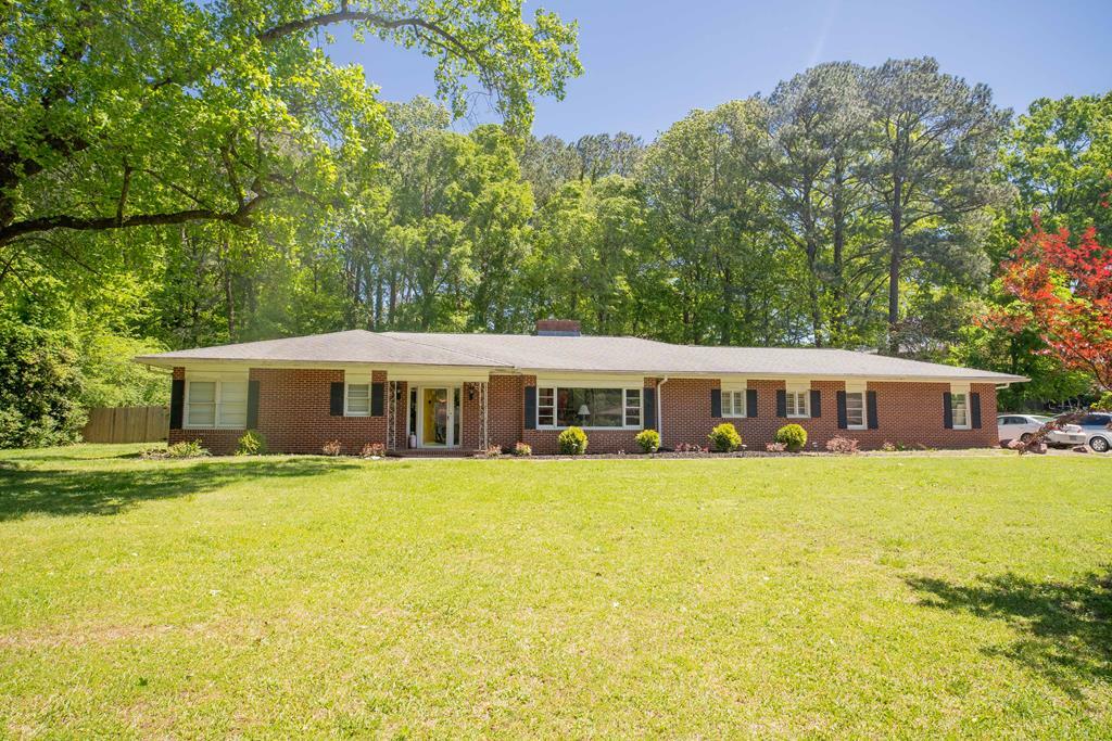 Property Photo:  915 Stoneleigh Road  GA 30720 