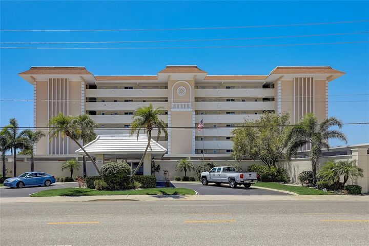 Property Photo:  1150 Tarpon Center Drive 3-I  FL 34285 