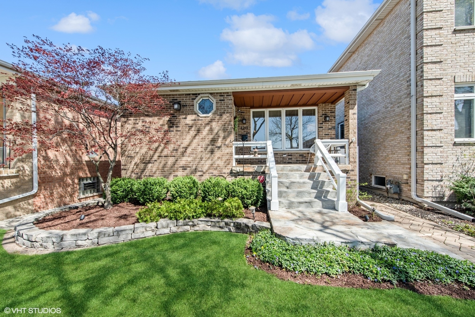 Property Photo:  4213 N Newland Avenue  IL 60706 