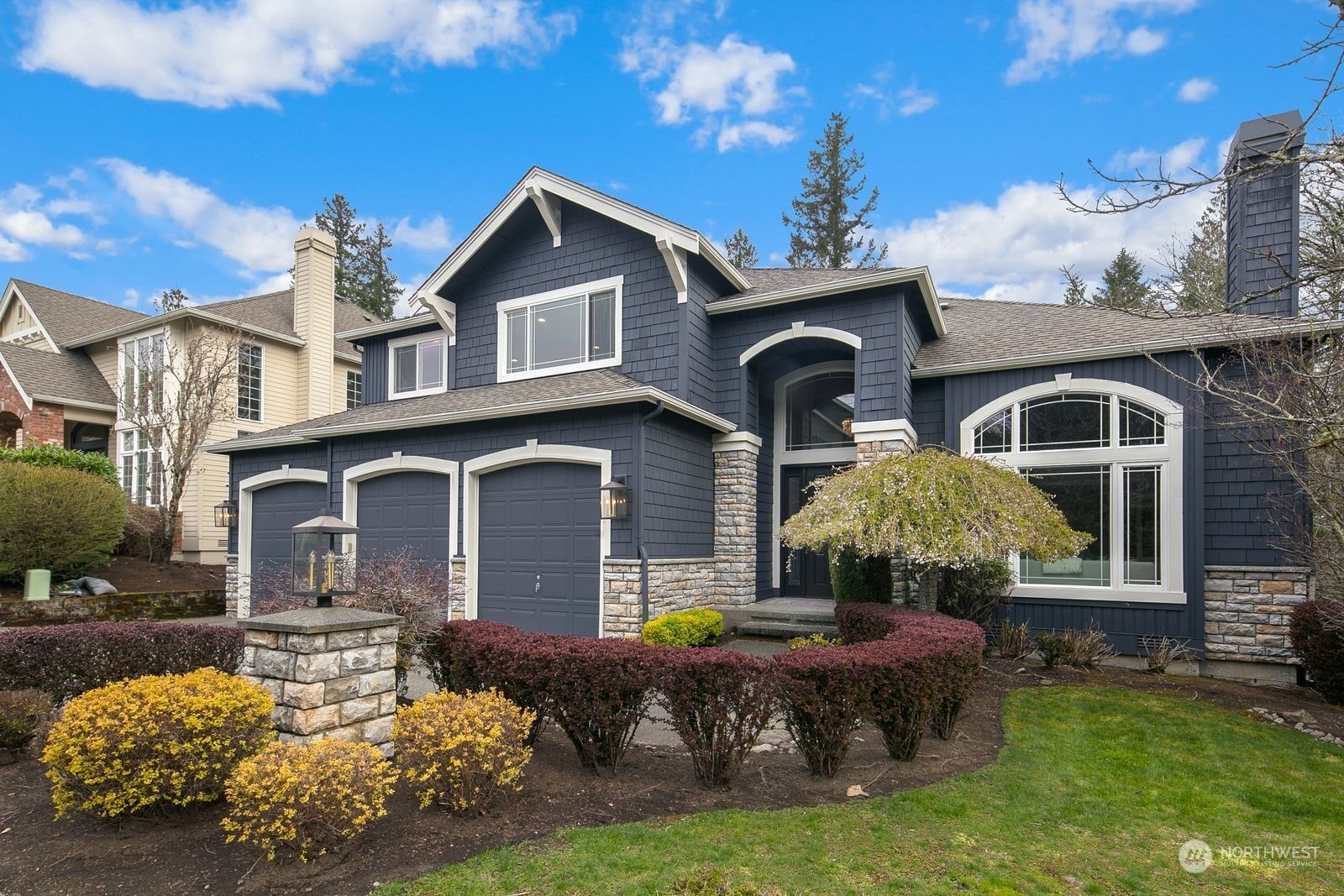 Property Photo:  25842 NE 4th Place  WA 98074 