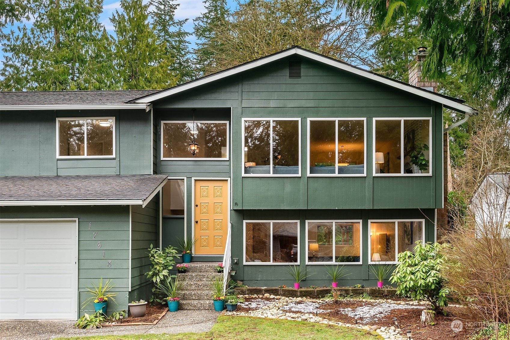 Property Photo:  17618 Palomino Drive  WA 98012 