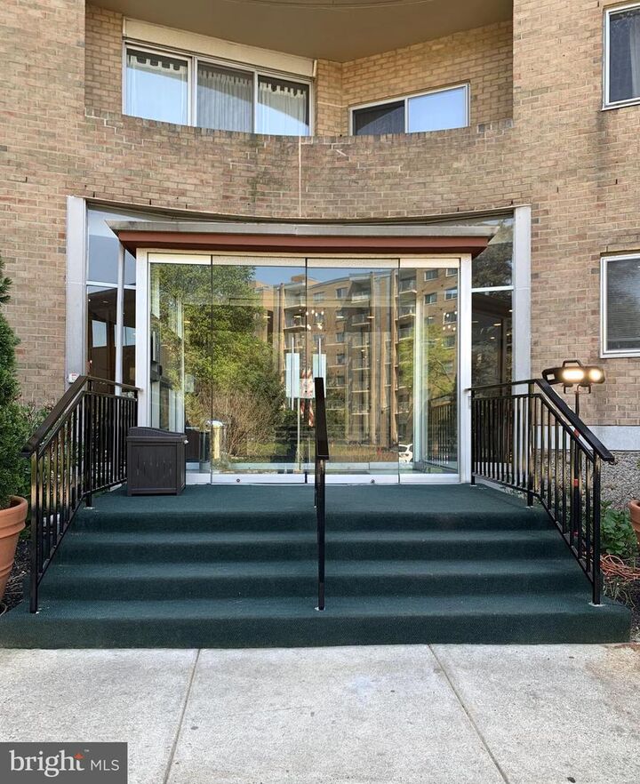 100 West Avenue 510 South  Jenkintown PA 19046 photo