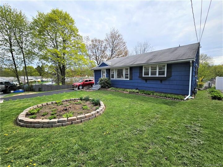 Home for sale in Newburgh 28 Sherman Drive, Newburgh, NY 12550