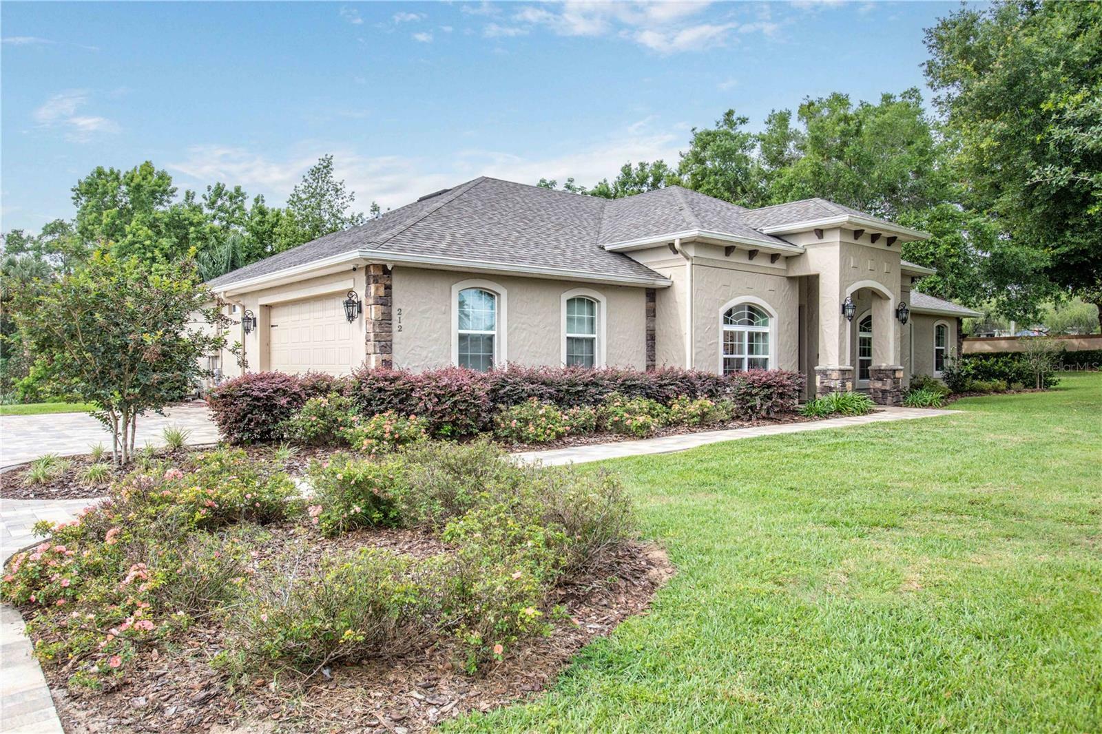 Property Photo:  212 Two Lakes Lane  FL 32726 