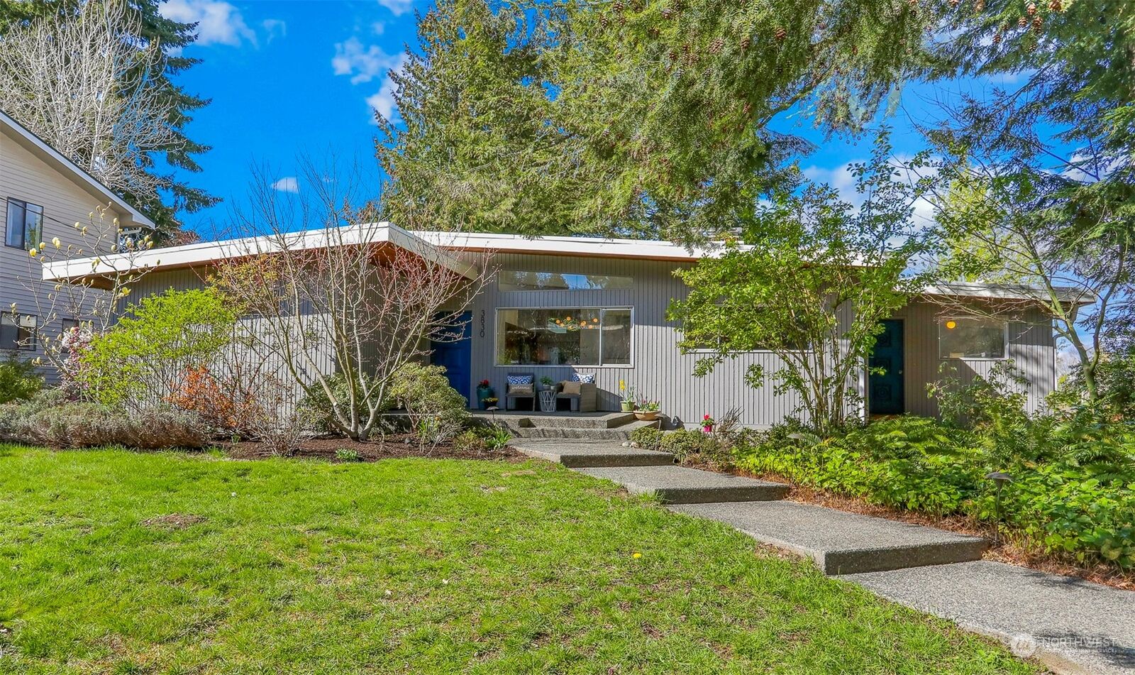 Property Photo: 3830 NE 97th Street WA 98115