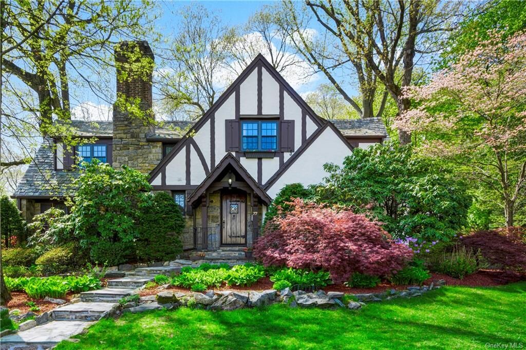 Property Photo:  77 Eton Road  NY 10708 