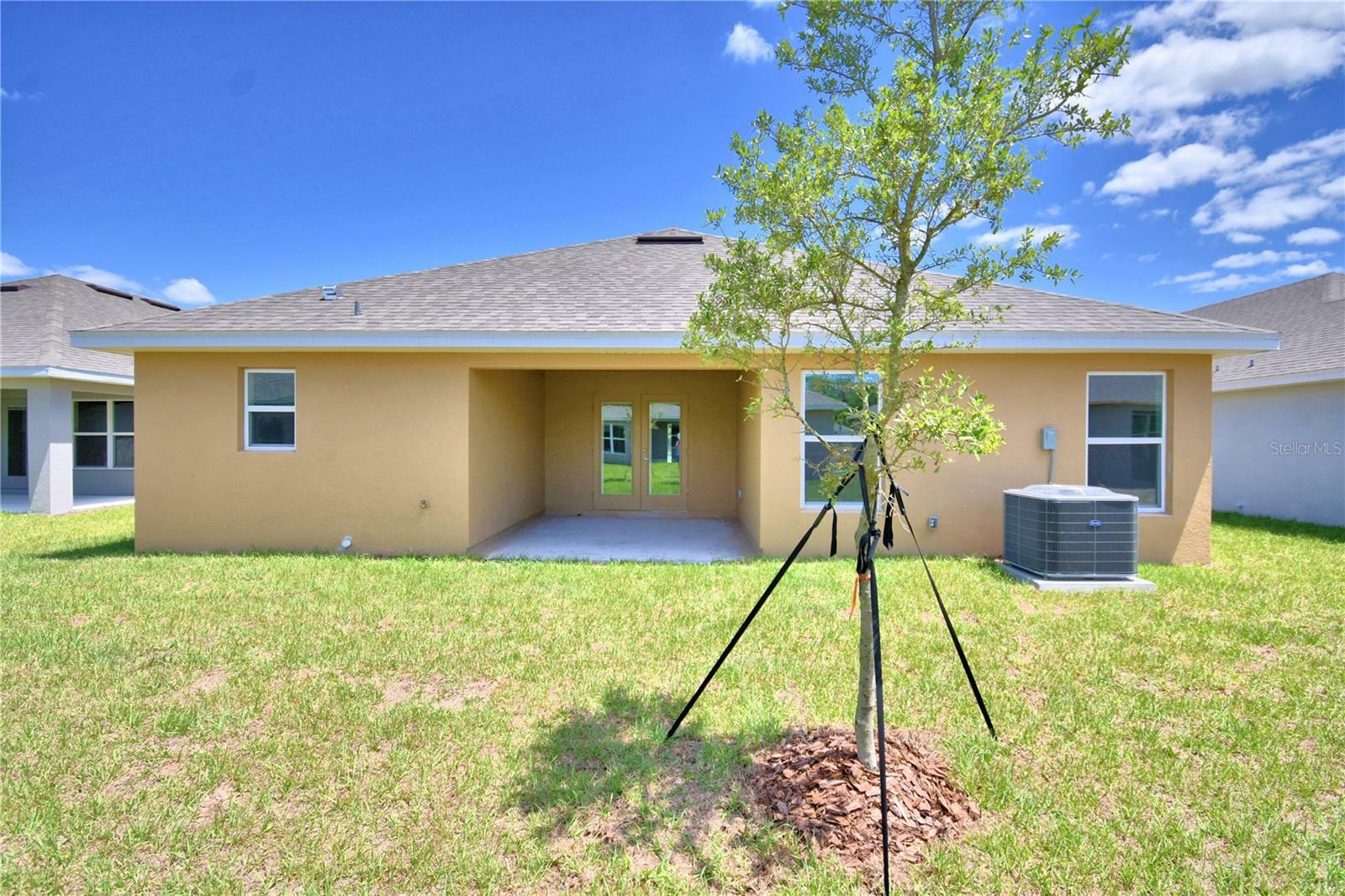 Property Photo:  2310 Friendly Confines Loop  FL 33837 