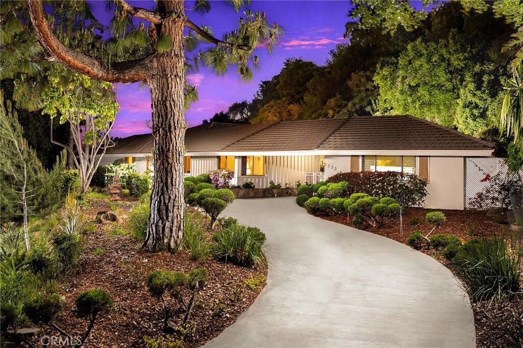 Property Photo:  2232 Canyon Road  CA 91006 