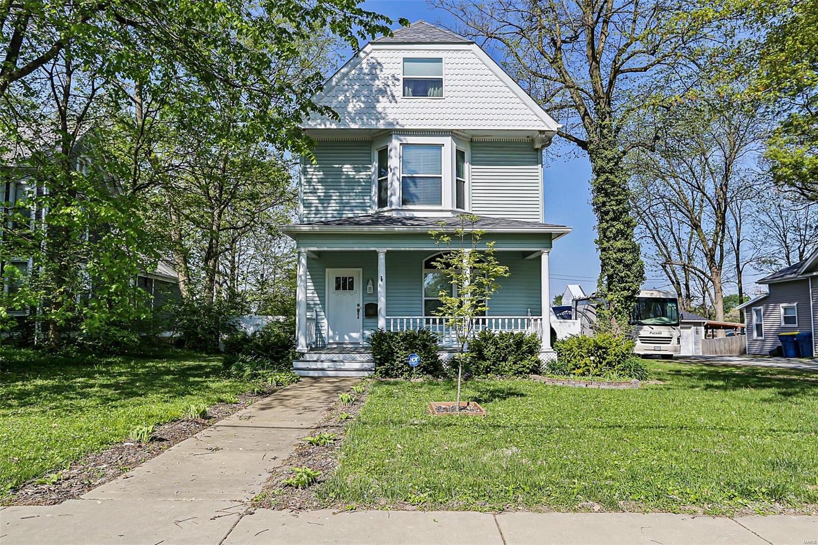 Property Photo:  121 Springer Avenue  IL 62025 