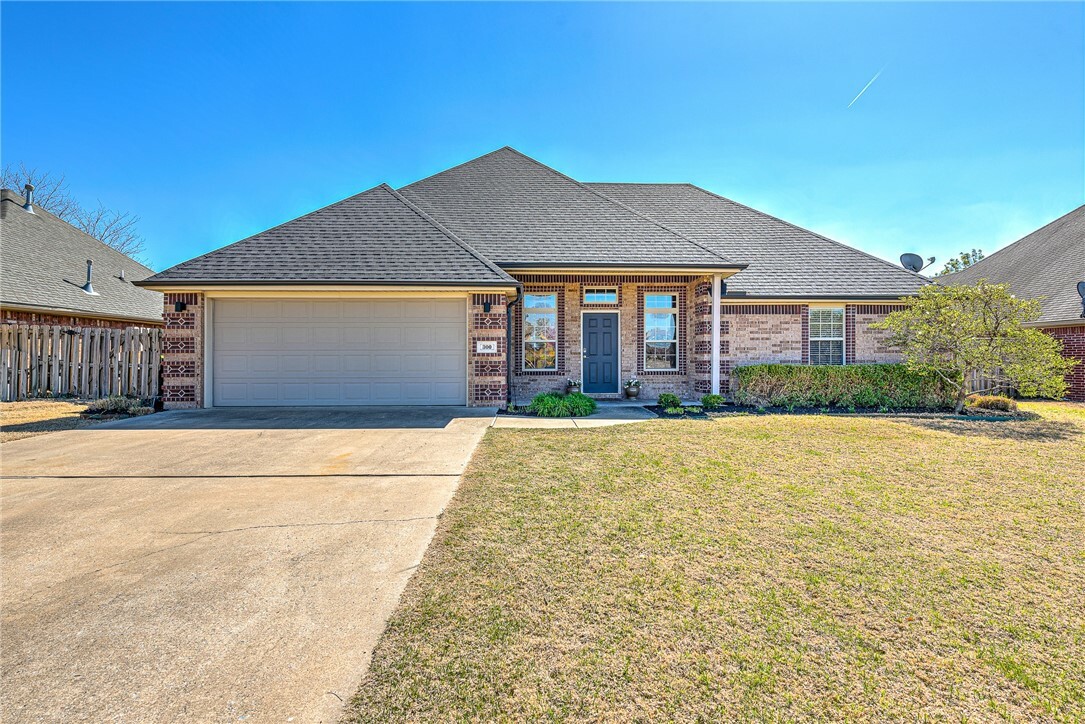 Property Photo:  300 Windsor Drive  AR 72719 