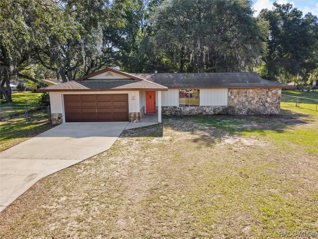 Property Photo:  3103 S Bay Berry Point  FL 34450 