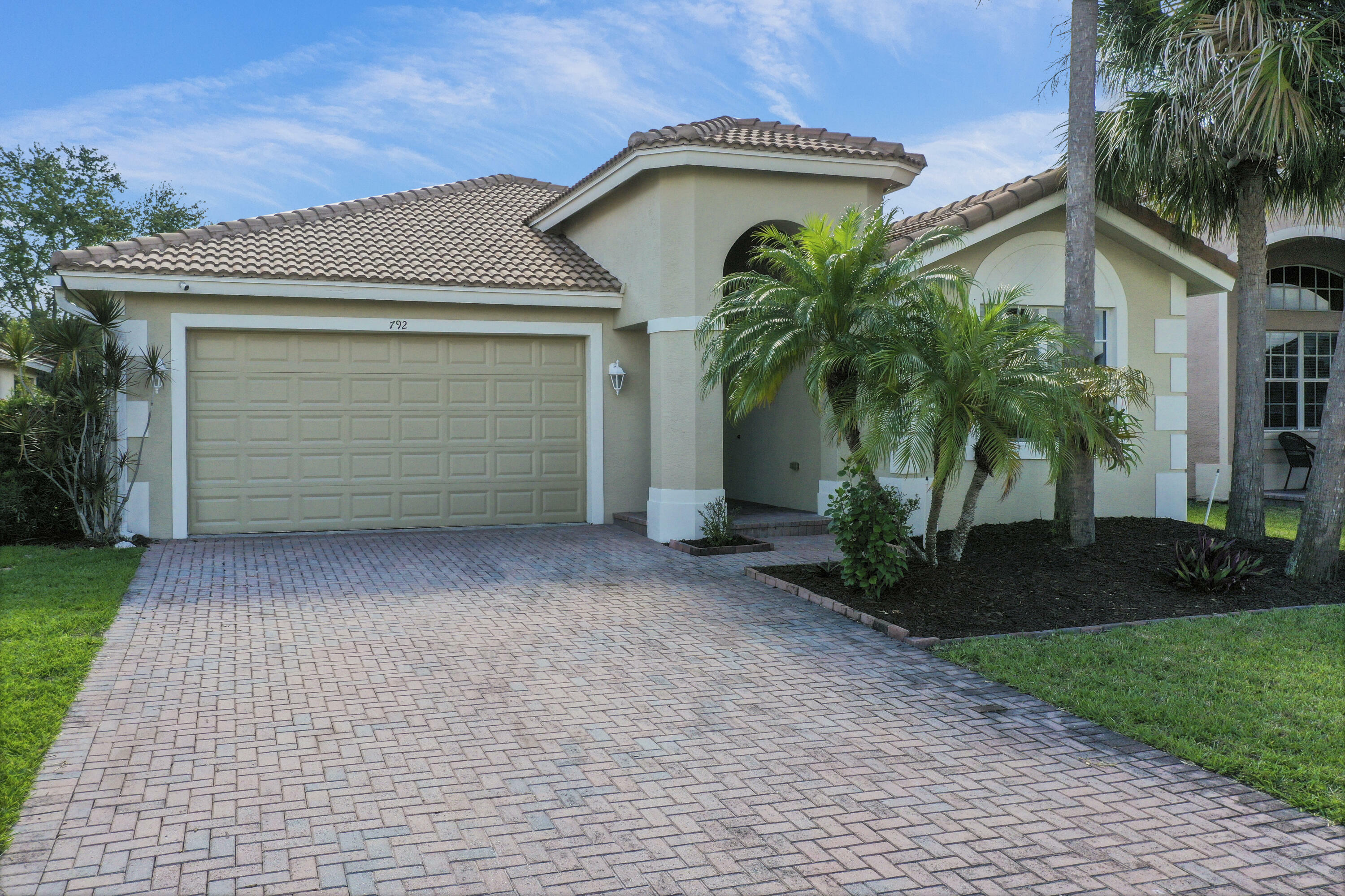 Property Photo:  792 Bent Creek Drive  FL 34947 