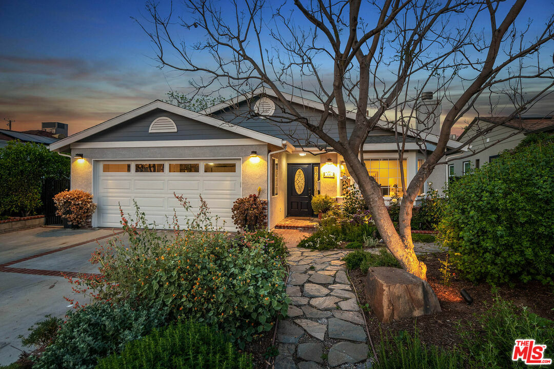 530  N Keystone St  Burbank CA 91506 photo