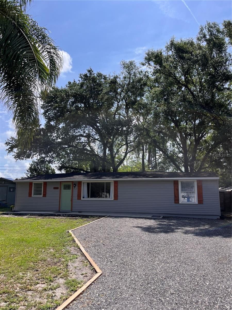 Property Photo: 2201 Bel Air Boulevard FL 32771