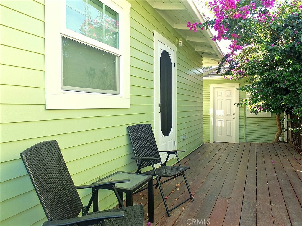 Property Photo:  4419 E 6th Street  CA 90814 