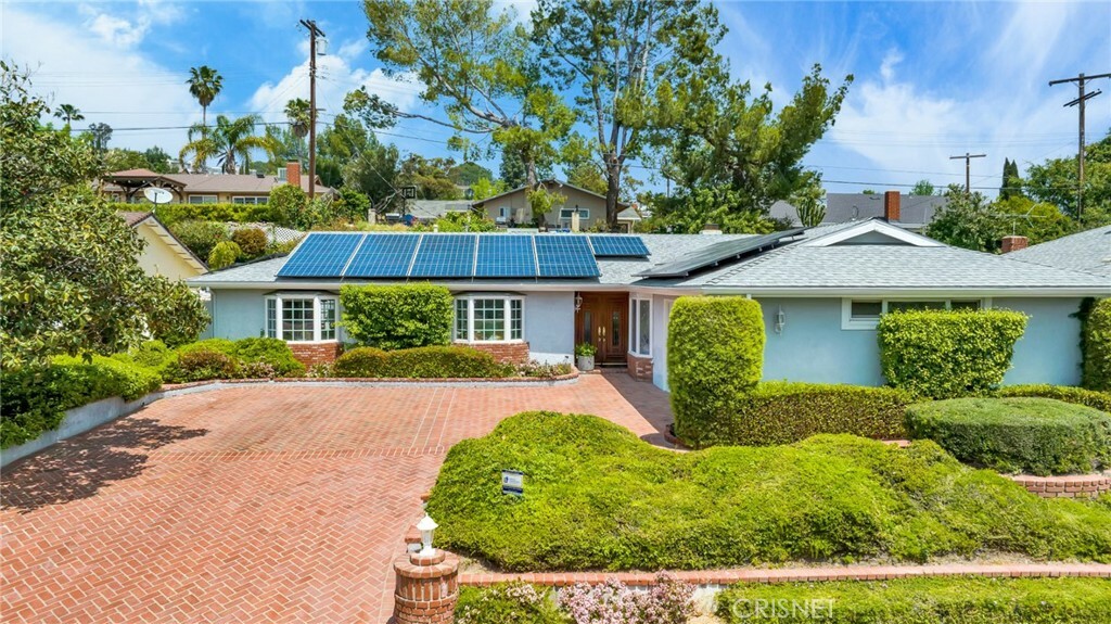 Property Photo:  17121 Armstead Street  CA 91344 