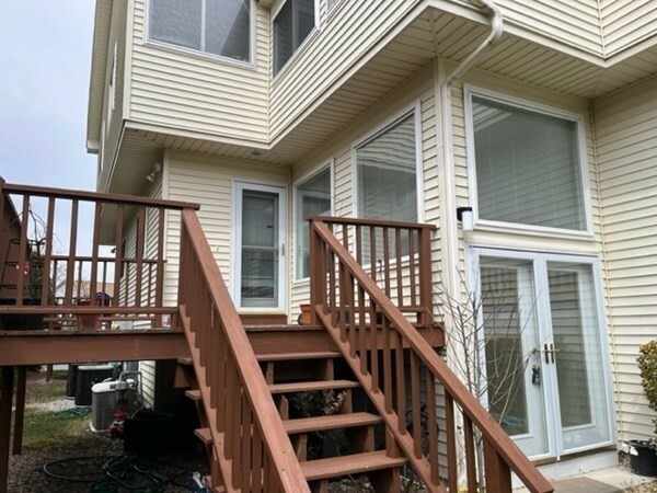 Property Photo:  169 Captain Eames Cir 169  MA 01721 