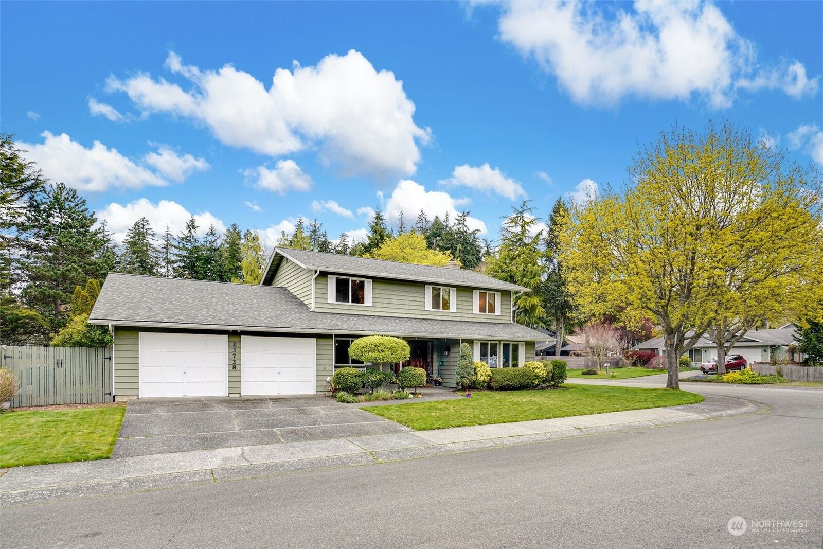 Home for sale in Edmonds 23728 106th Place W, Edmonds, WA 98020