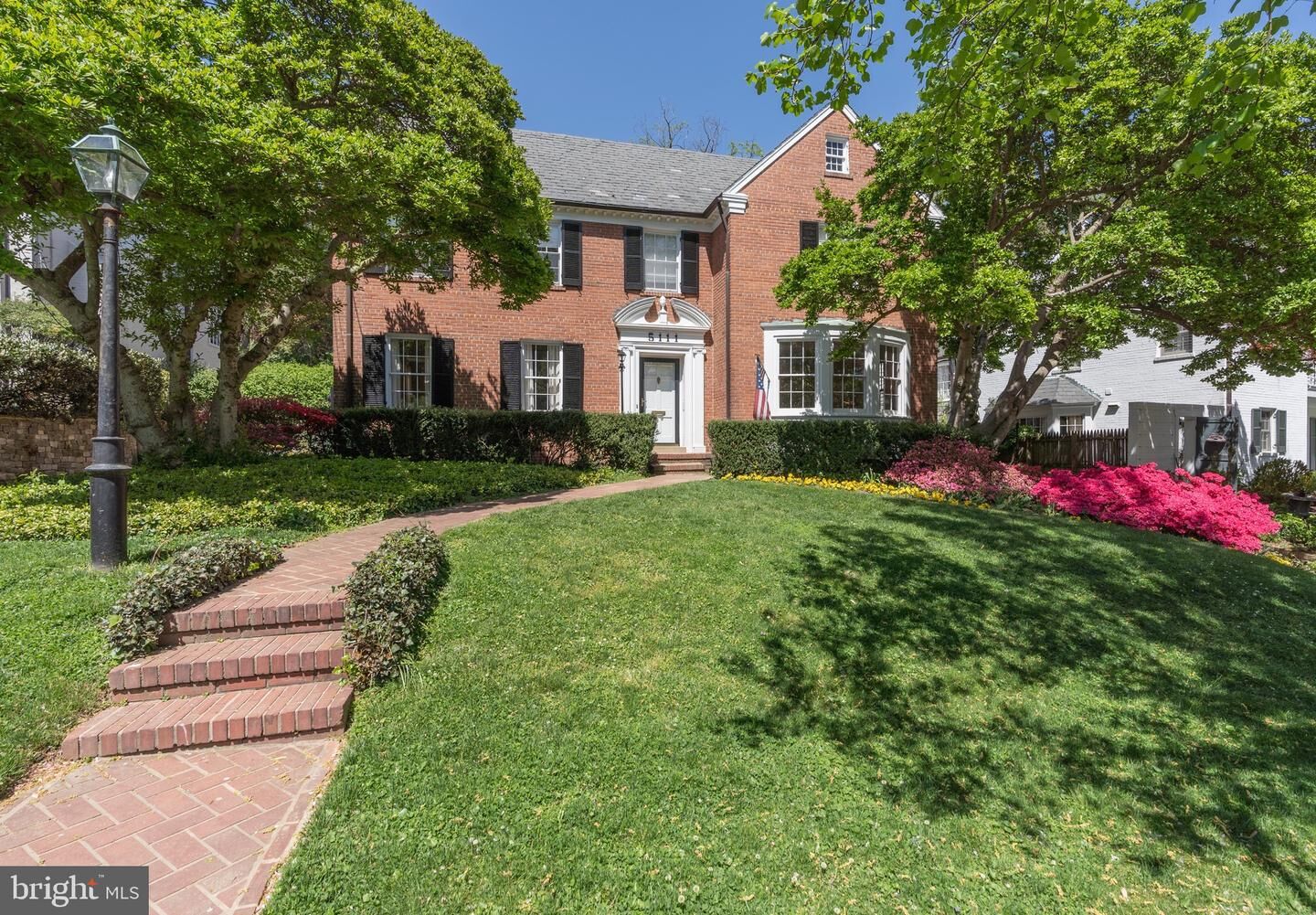 Photo de la propriété:  5111 Watson Street NW  DC 20016 