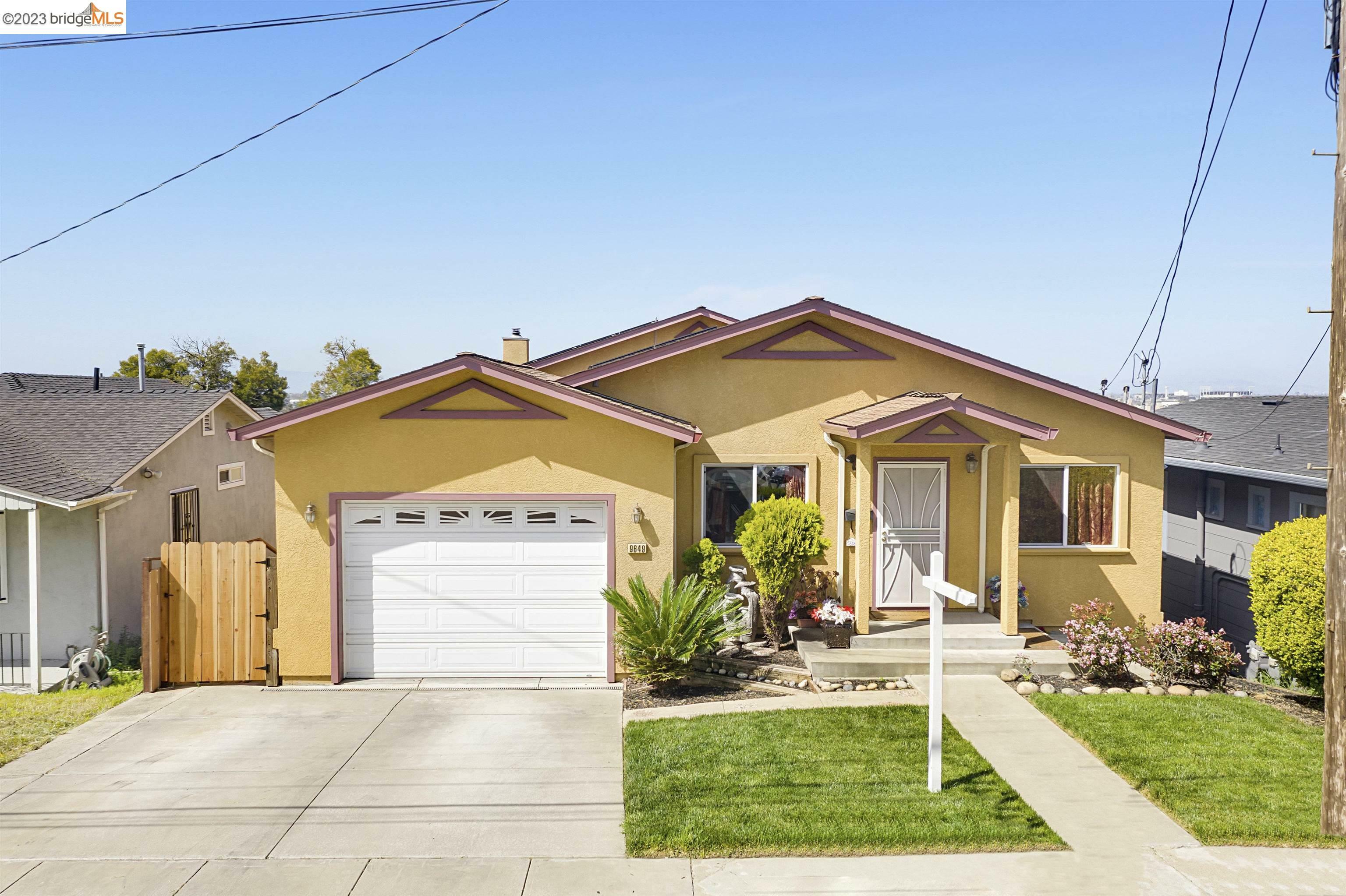 Property Photo:  9649 Thermal St  CA 94605 