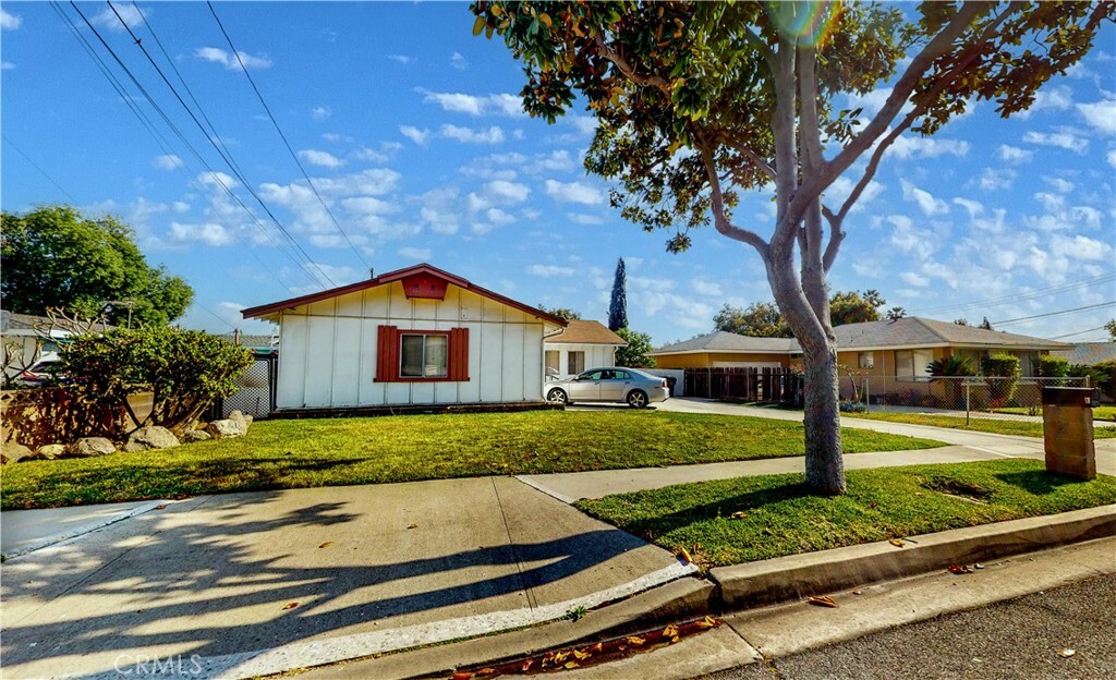 Property Photo:  226 E Fig Avenue  CA 91016 