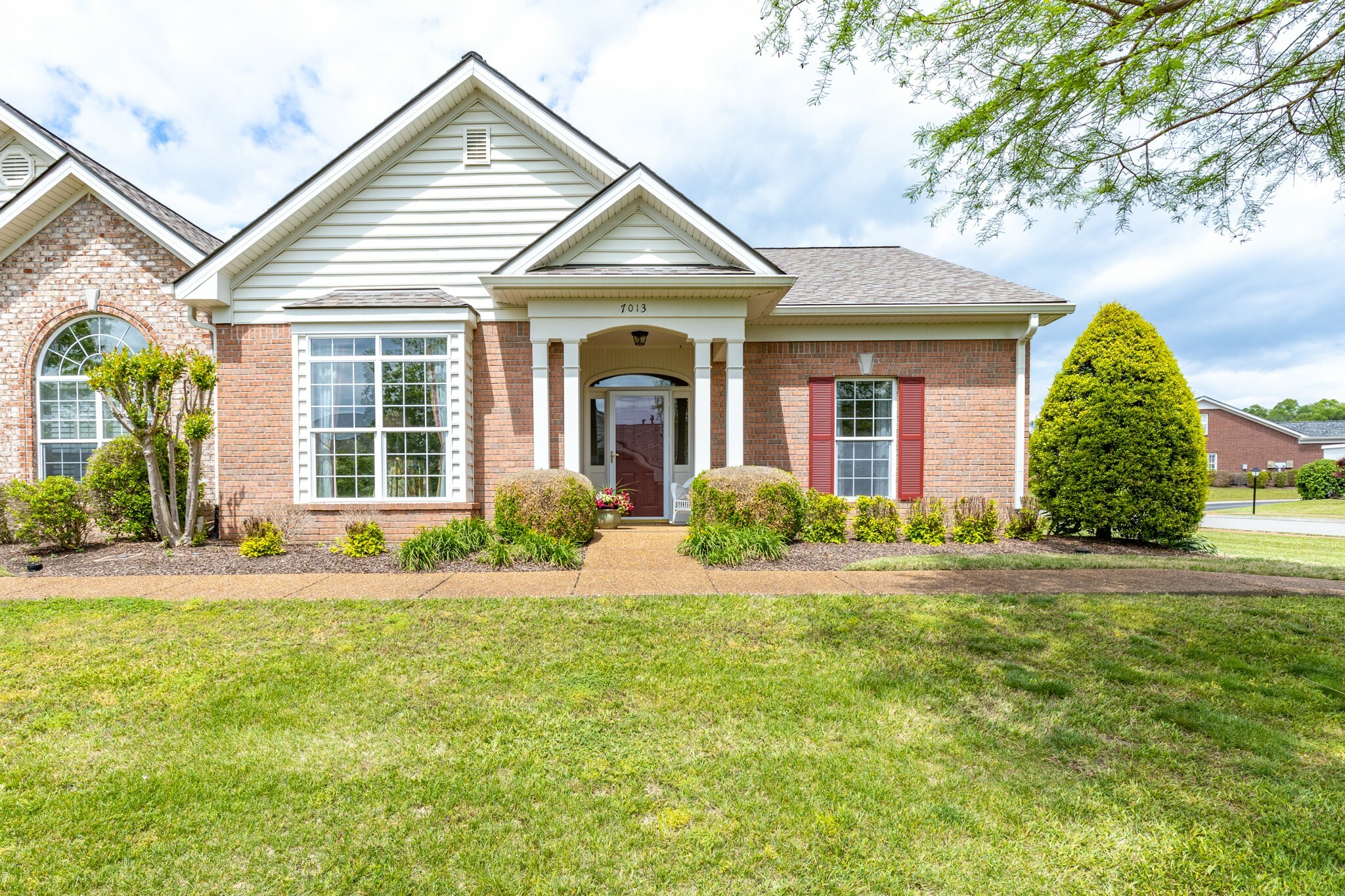 Property Photo: 7013 Sunrise Cir TN 37067