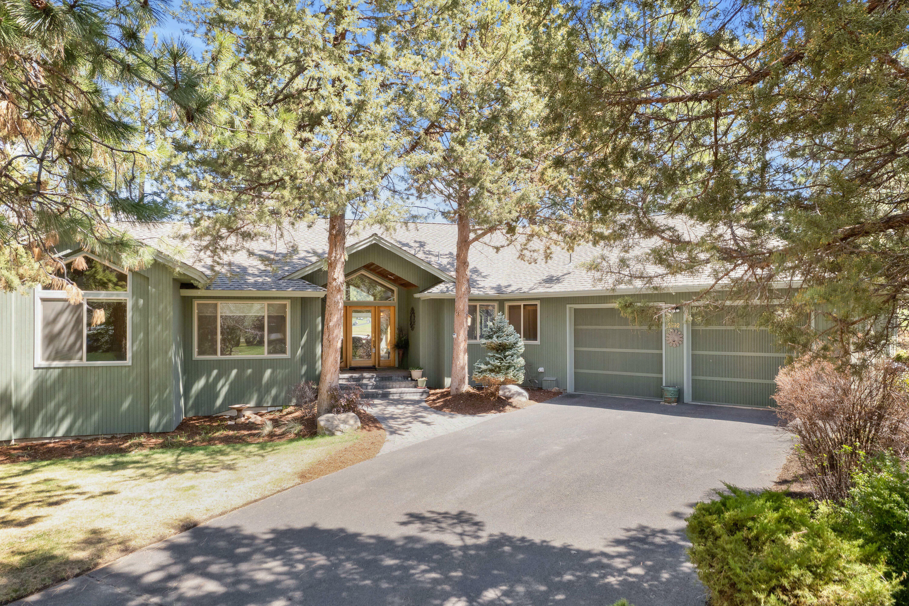 Property Photo: 2892 NW Melville Drive OR 97703