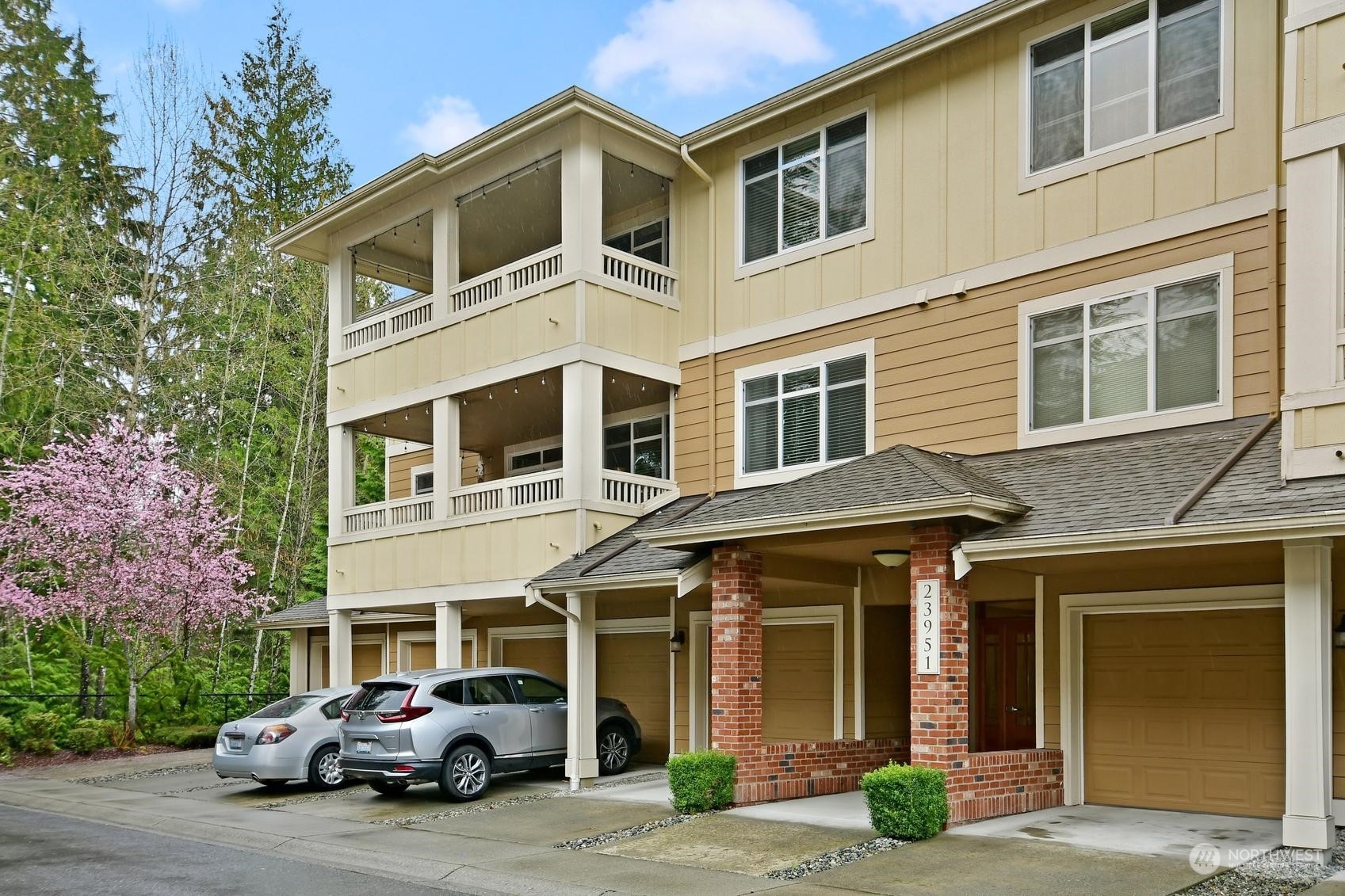 Property Photo:  23951 NE 115th Lane 102  WA 98053 