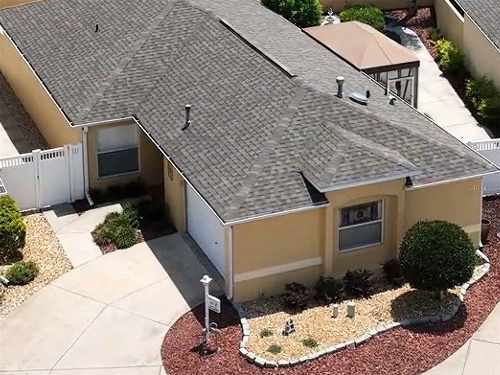 Property Photo: 897 Lexington Lane FL 32162