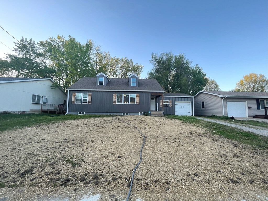 Property Photo: 1207 Calhoun Street MO 64601