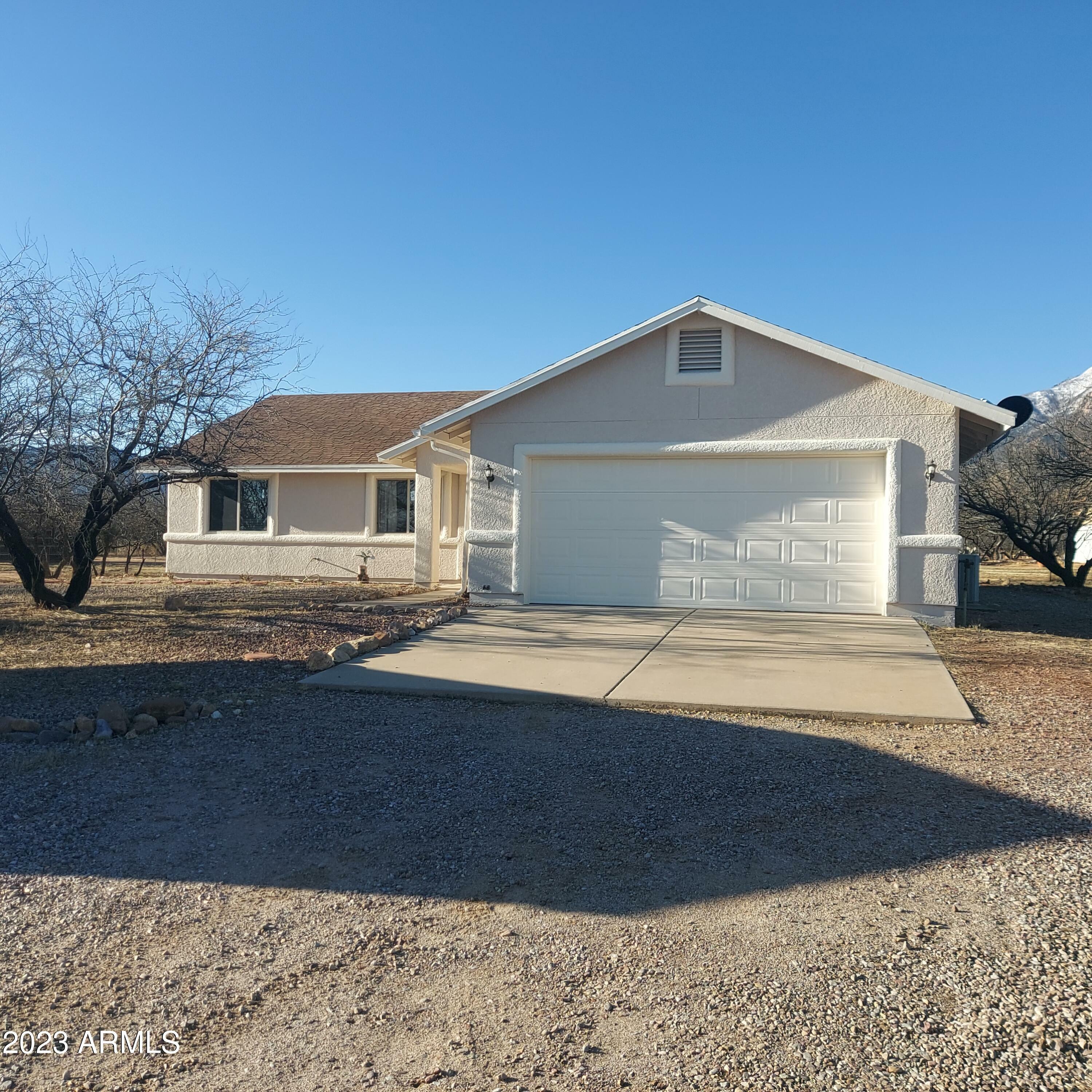 Property Photo:  5780 E Labrador Lane  AZ 85615 