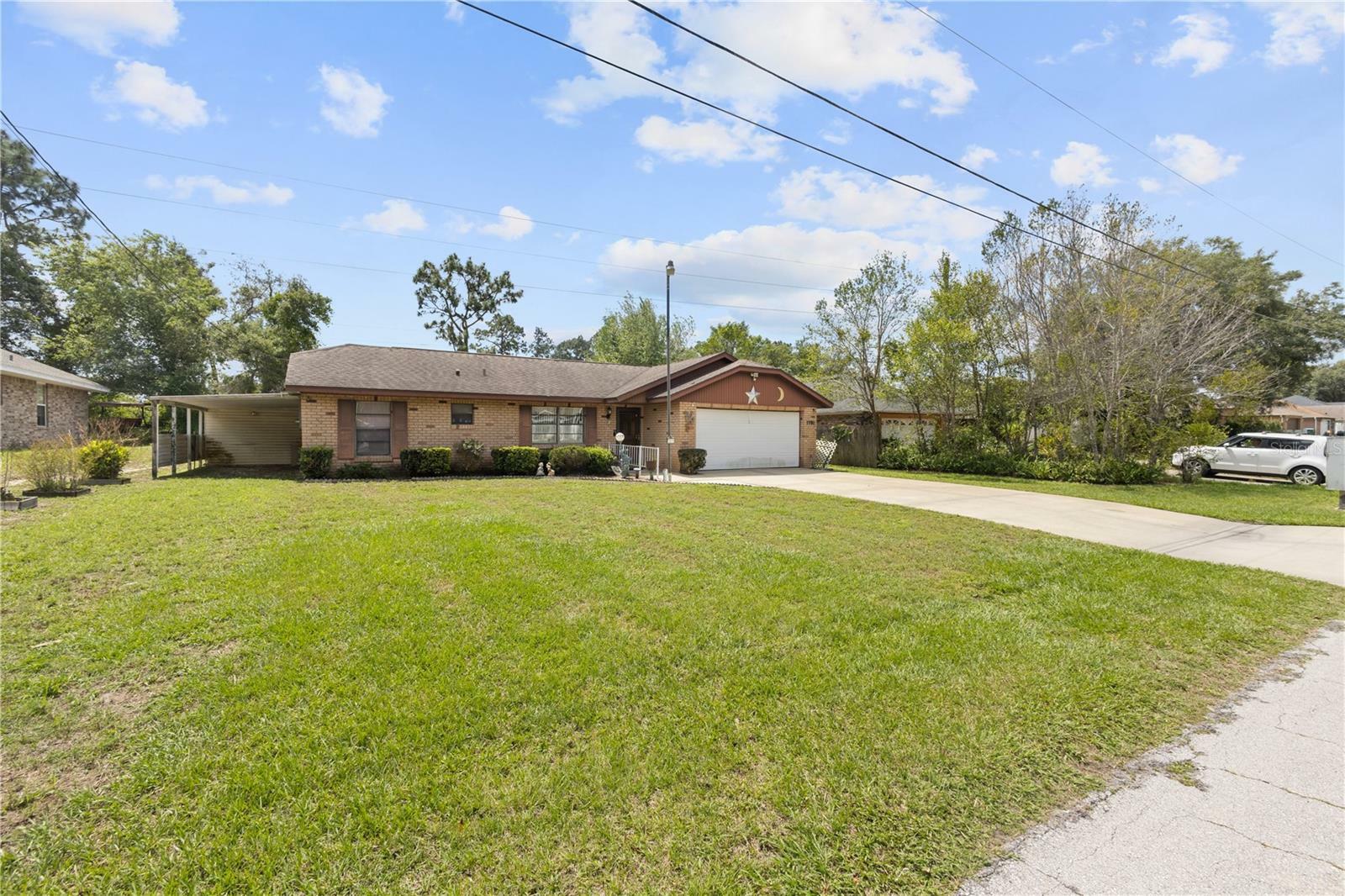 Property Photo:  2271 Rabenton Road  FL 32738 